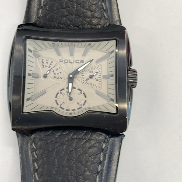 Police black men’s watch. - Picture 2 of 7